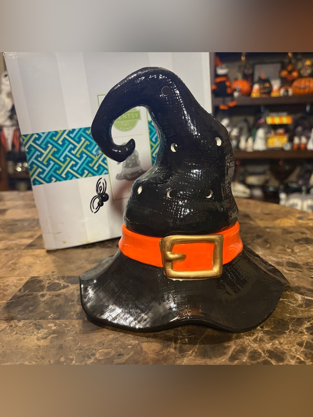 Salem Halloween scentsy warmer